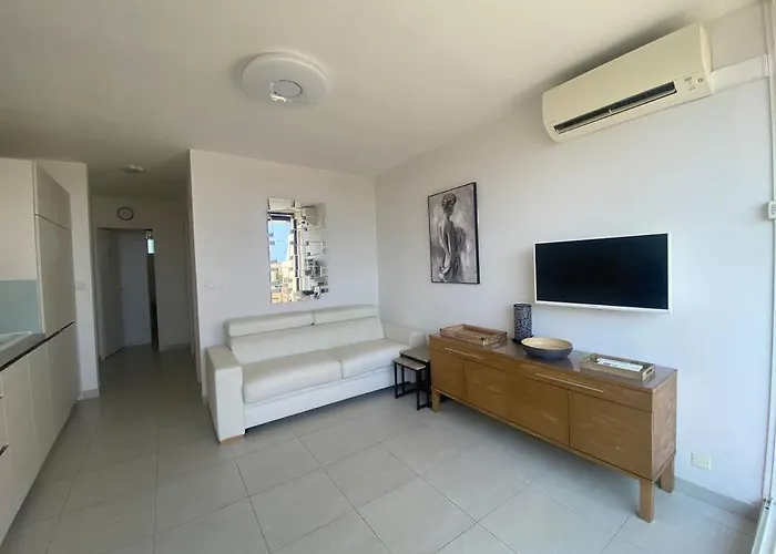 408, Heliopolis K Au Village Naturiste * آجد